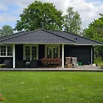 Holiday home Cozy Just 300 M From Hove *