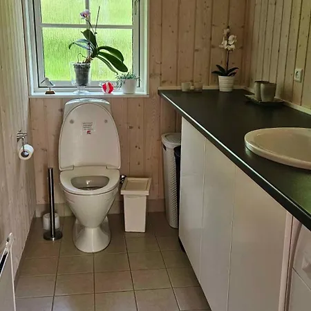 Cozy Just 300 M From Hove