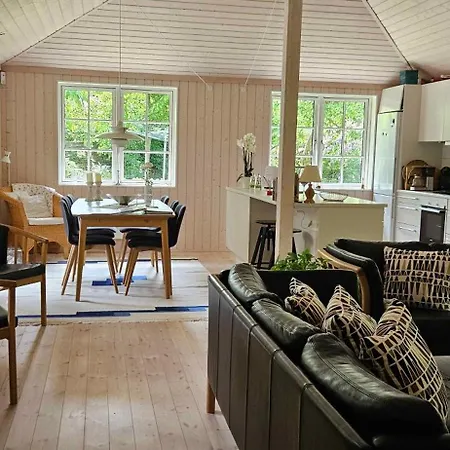 بيت للعطل Cozy Just 300 M From Hove Asnæs