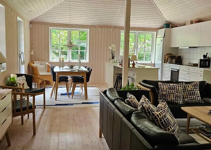 Σπίτι διακοπών Cozy Just 300 M From Hove Asnæs