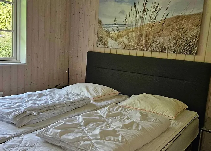 Cozy Just 300 M From Hove Asnæs